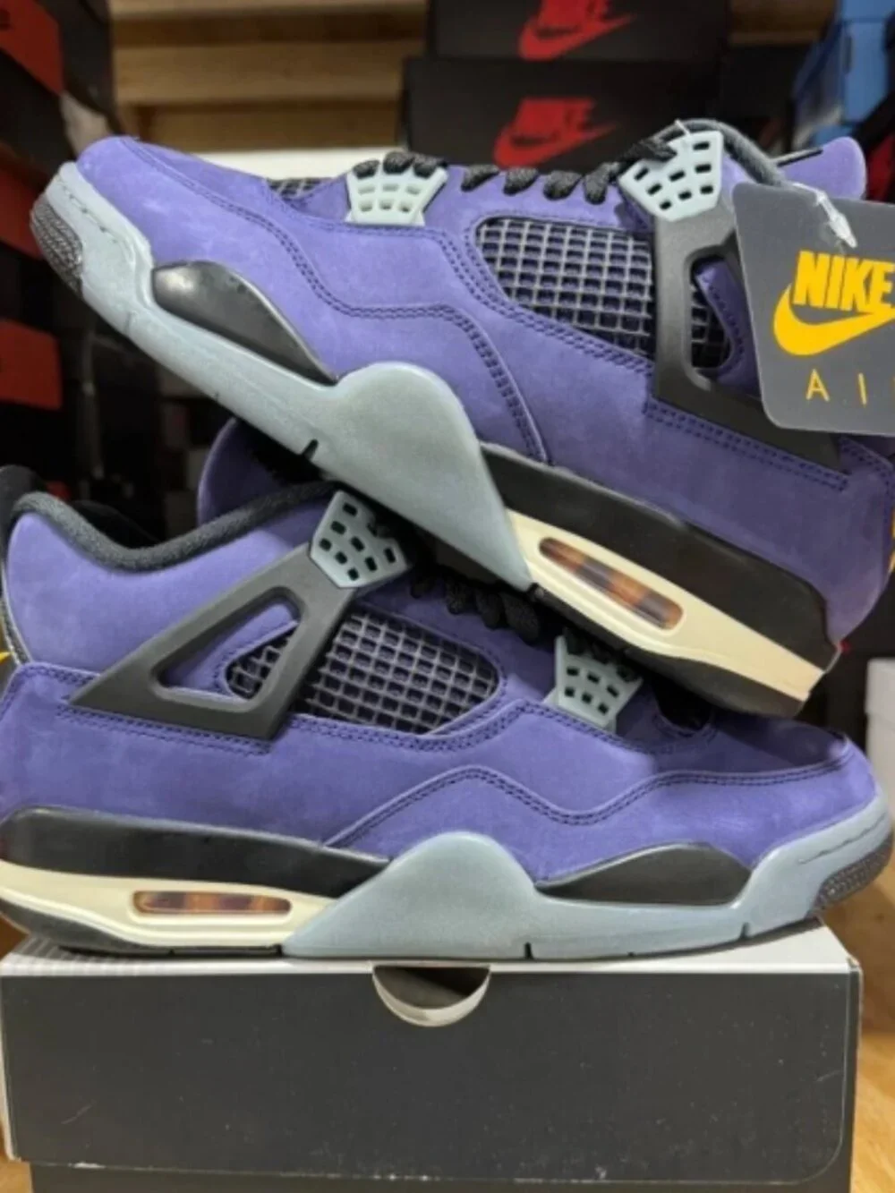 Air Jordan 4 Retro 'Lakers' BRAND NEW